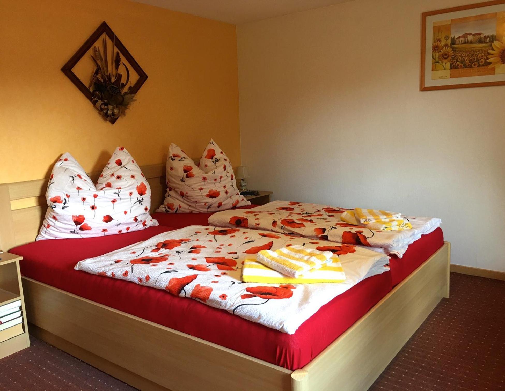 Ferienwohnung Rennsteigblick Зул Екстериор снимка